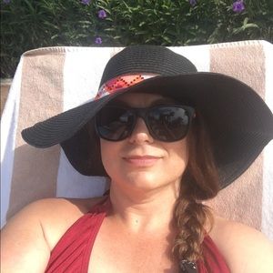 Meet your Posher, Jeannie